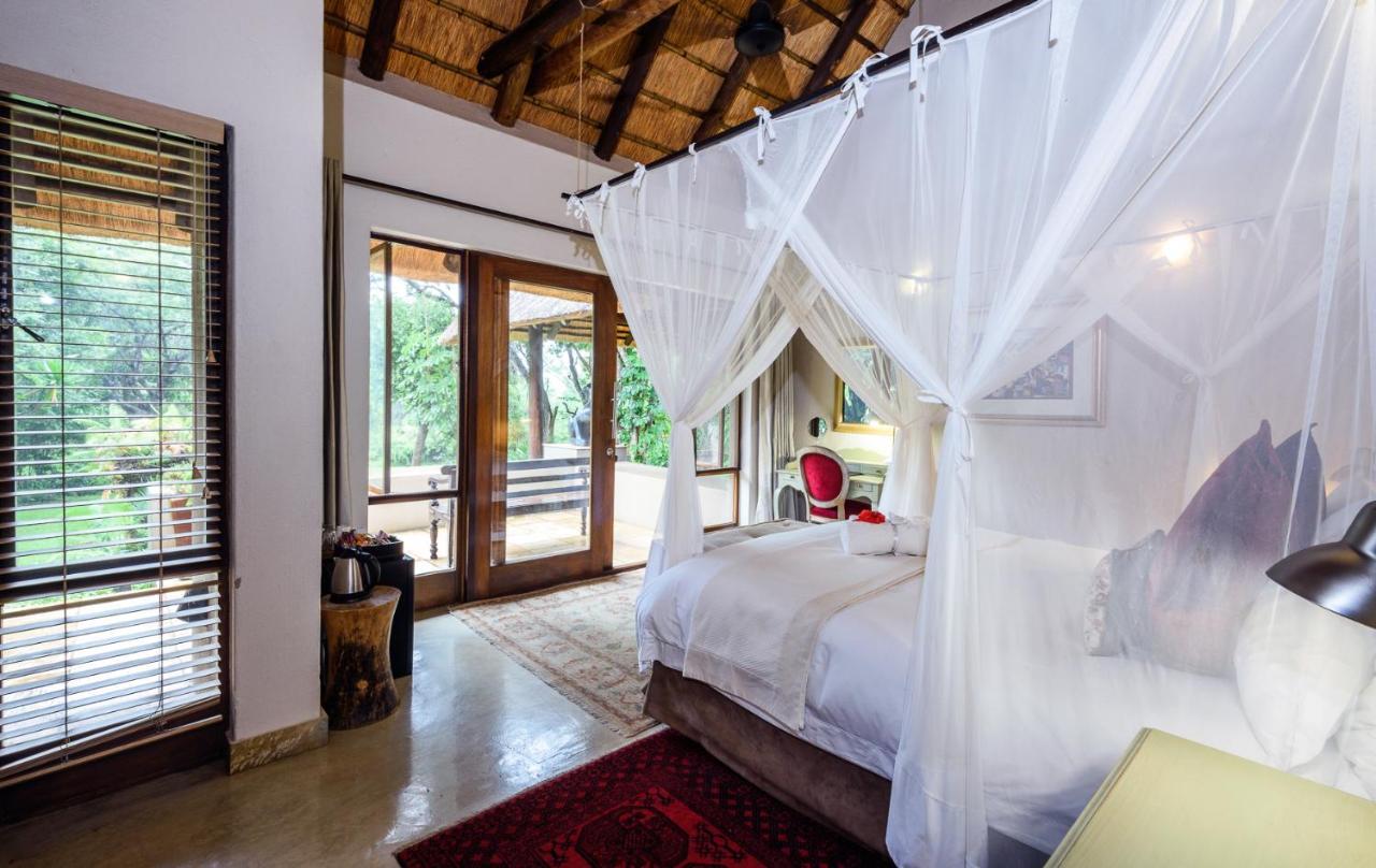 Khaya Ndlovu Safari Manor Villa Hoedspruit Exterior photo