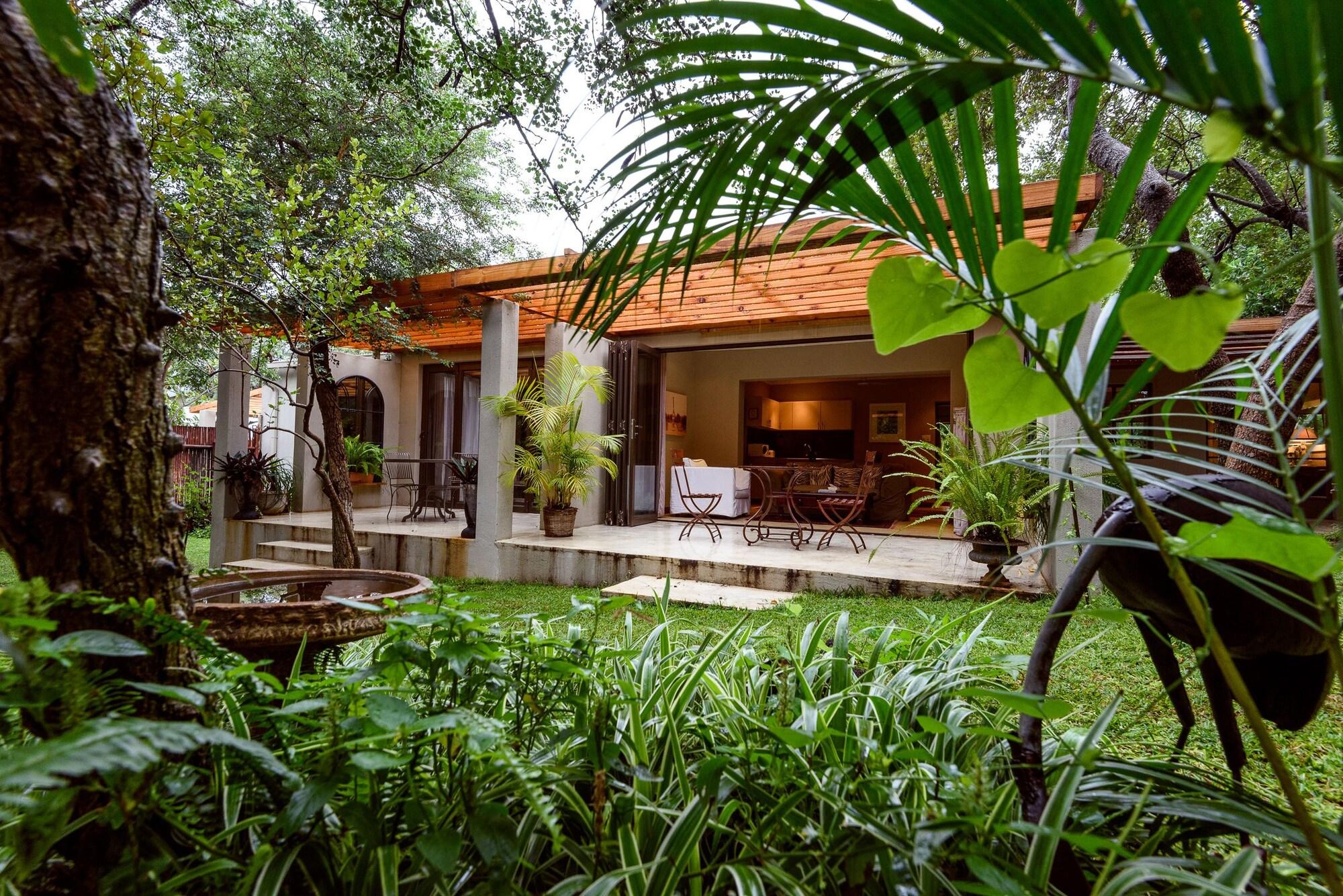 Khaya Ndlovu Safari Manor Villa Hoedspruit Exterior photo