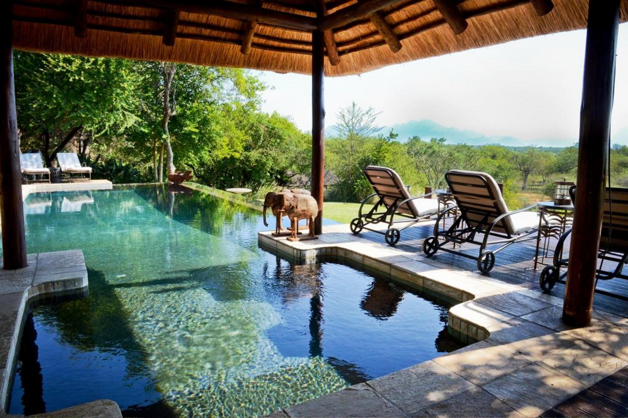 Khaya Ndlovu Safari Manor Villa Hoedspruit Exterior photo