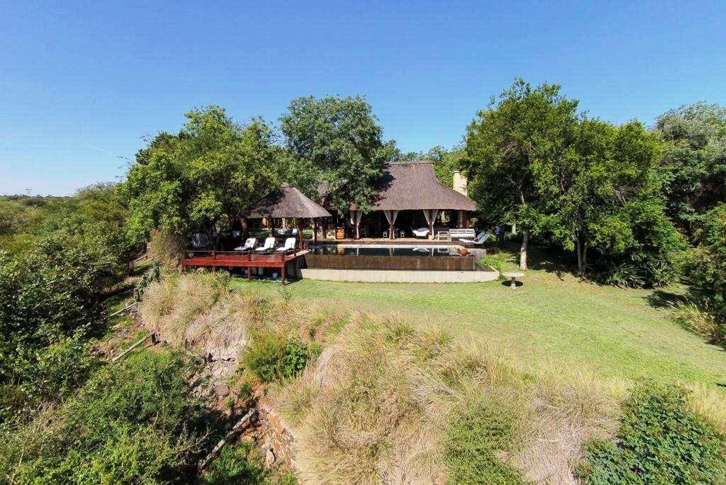 Khaya Ndlovu Safari Manor Villa Hoedspruit Exterior photo