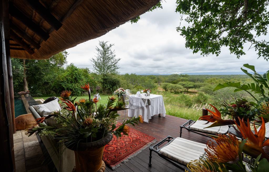 Khaya Ndlovu Safari Manor Villa Hoedspruit Exterior photo