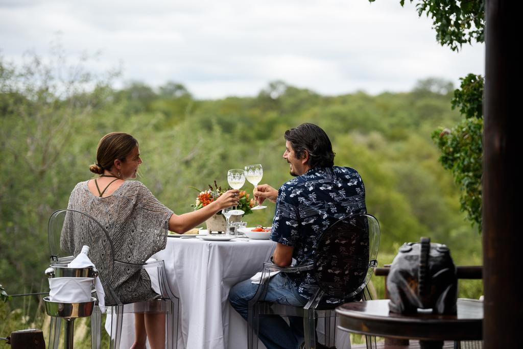 Khaya Ndlovu Safari Manor Villa Hoedspruit Exterior photo